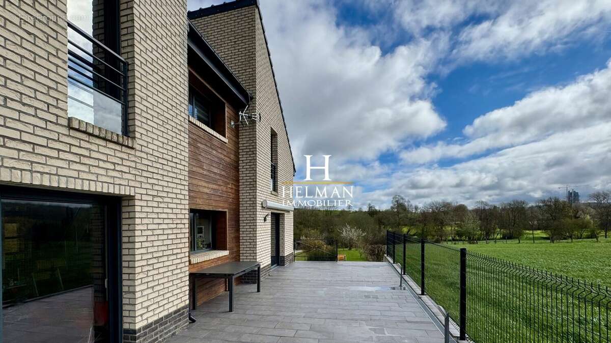 Maison à BAYENGHEM-LES-SENINGHEM