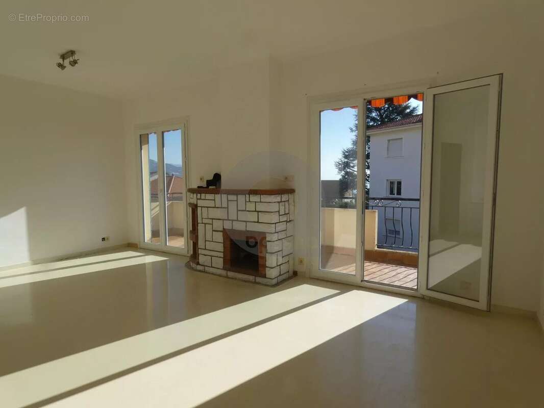 Maison à ROQUEBRUNE-CAP-MARTIN