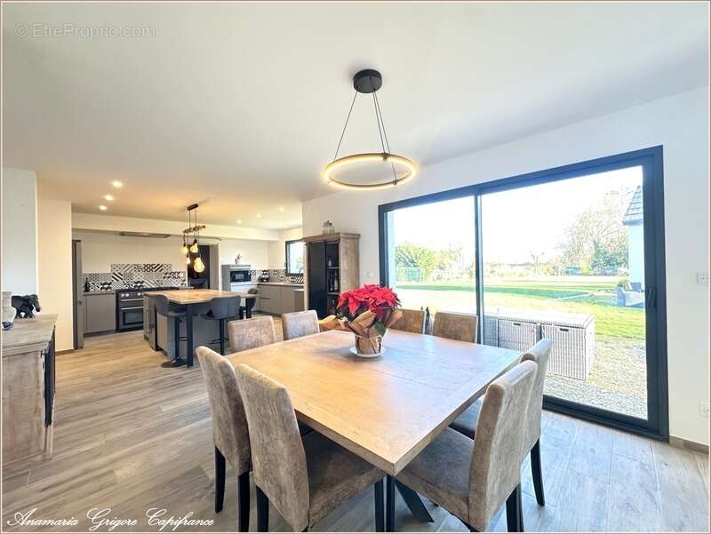 Maison à SAINT-ARNOULT-DES-BOIS