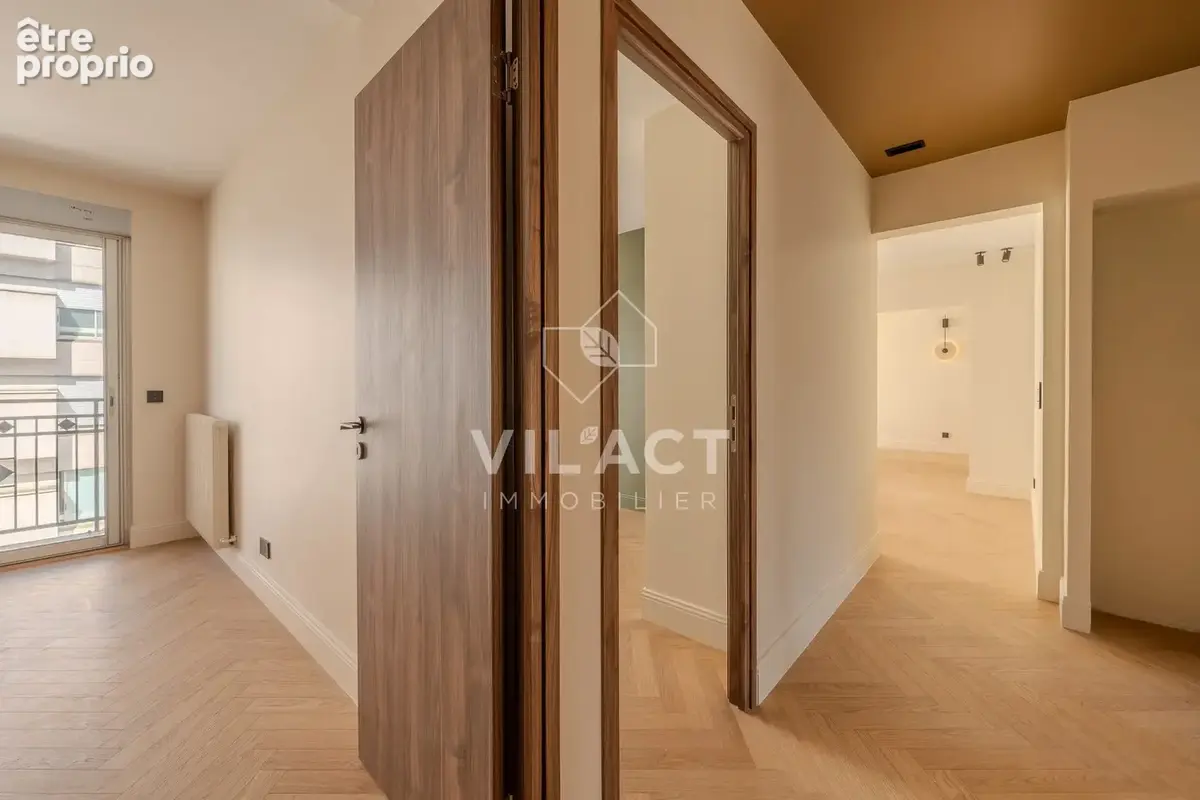 Appartement 5 pièces 89 m² à vendre à Paris-15e (75015) - photo 3