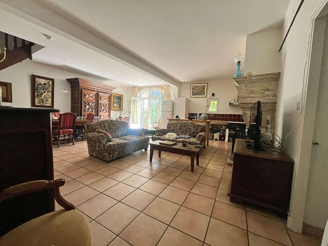 Maison ancienne en pierre  avec terrain de  de 2000 m² dans un hameau, région GRIGNAN. - photo 10