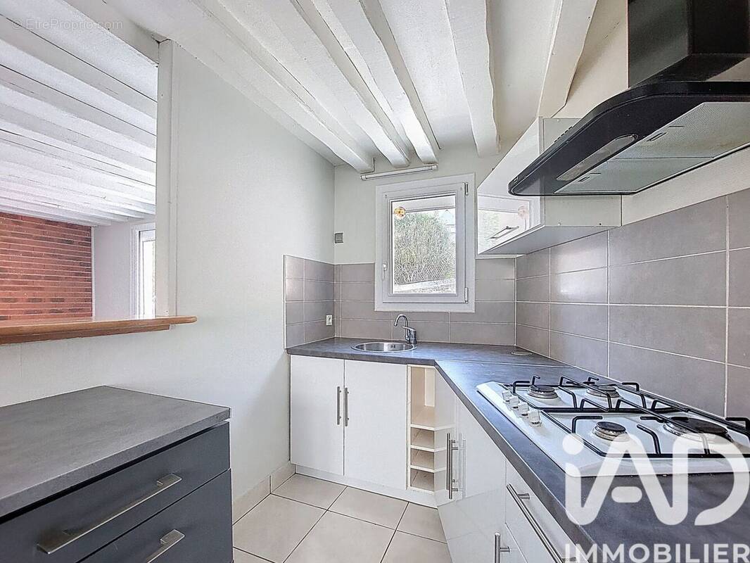 Photo 1 - Maison à SAINT-LEGER-DU-BOURG-DENIS