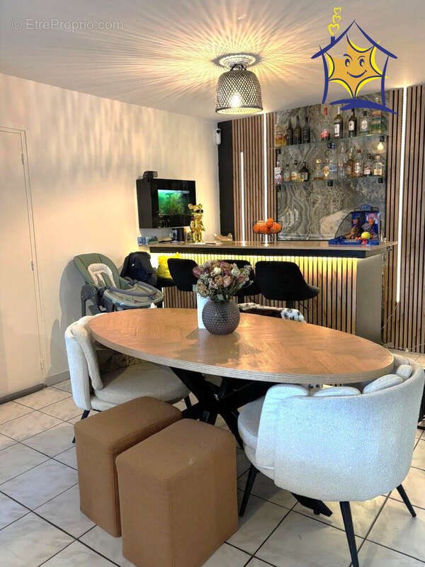 Maison à VERT-LE-GRAND