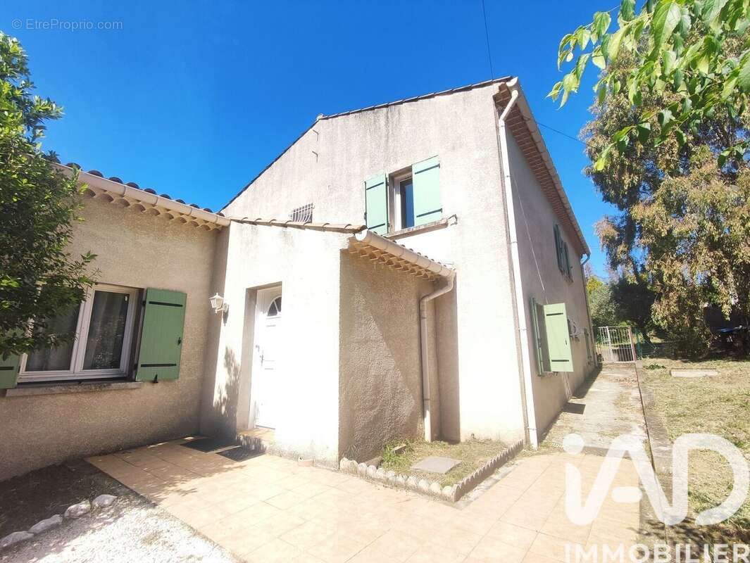 Maison 265 m² à Gabian  - photo 2