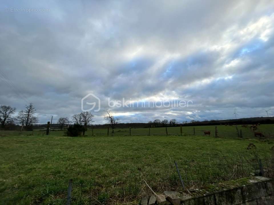 Maison à JAVRON-LES-CHAPELLES