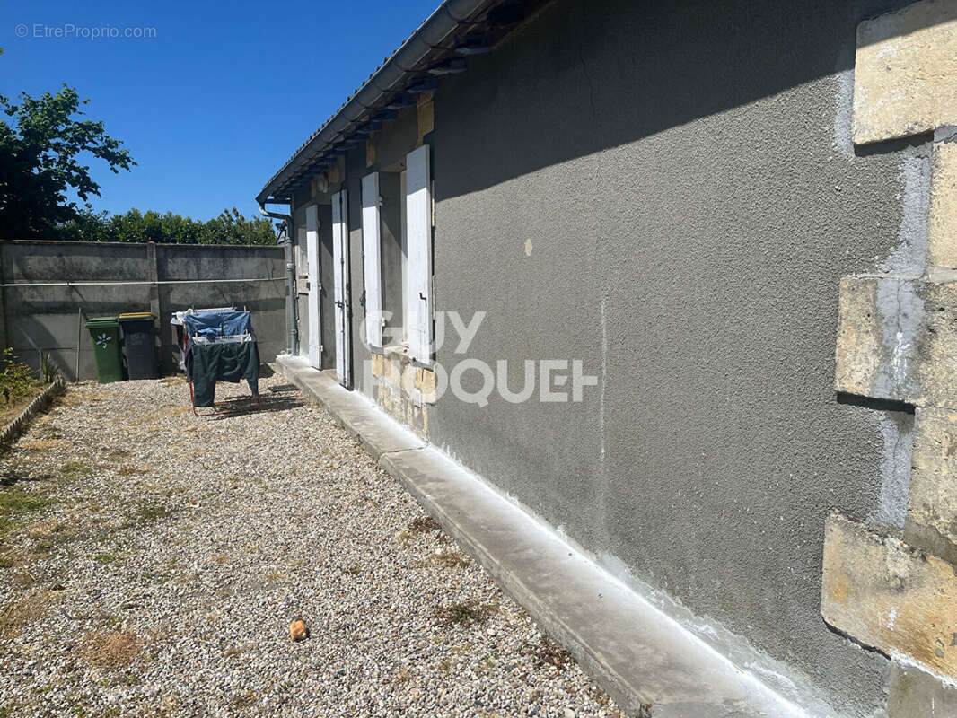 Maison à SAINT-SEURIN-DE-CADOURNE
