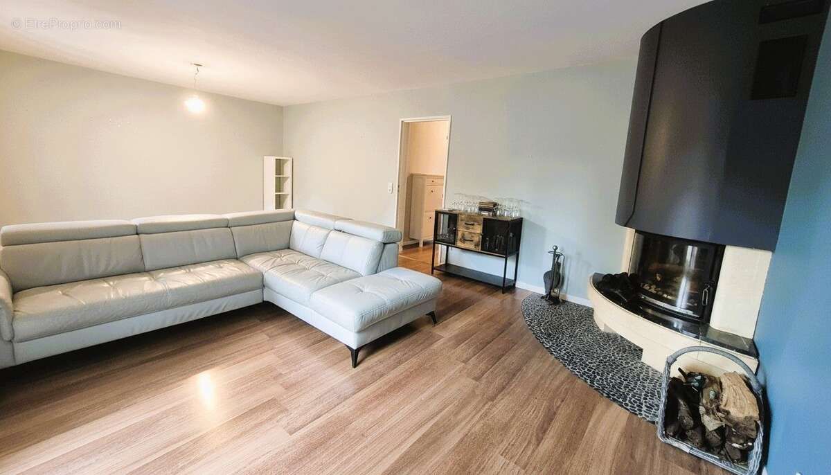 Maison à AULNAY-SUR-MAULDRE