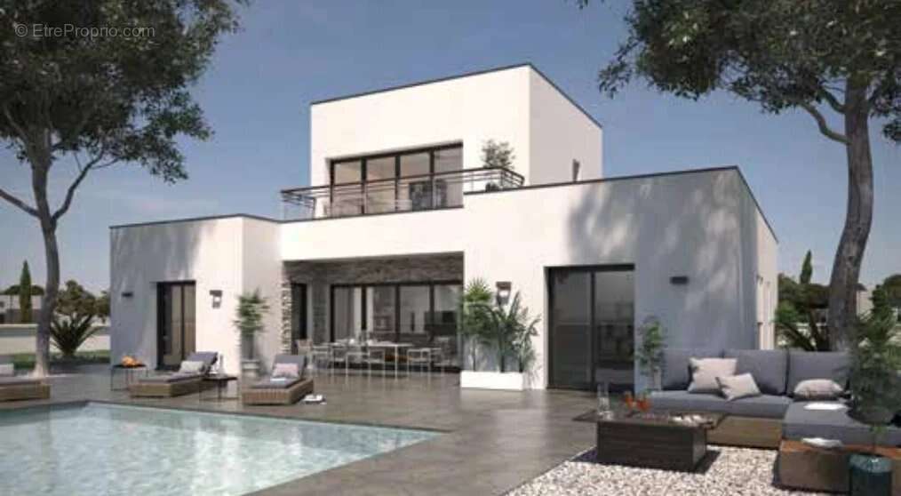 Terrain à ROQUEBRUNE-SUR-ARGENS