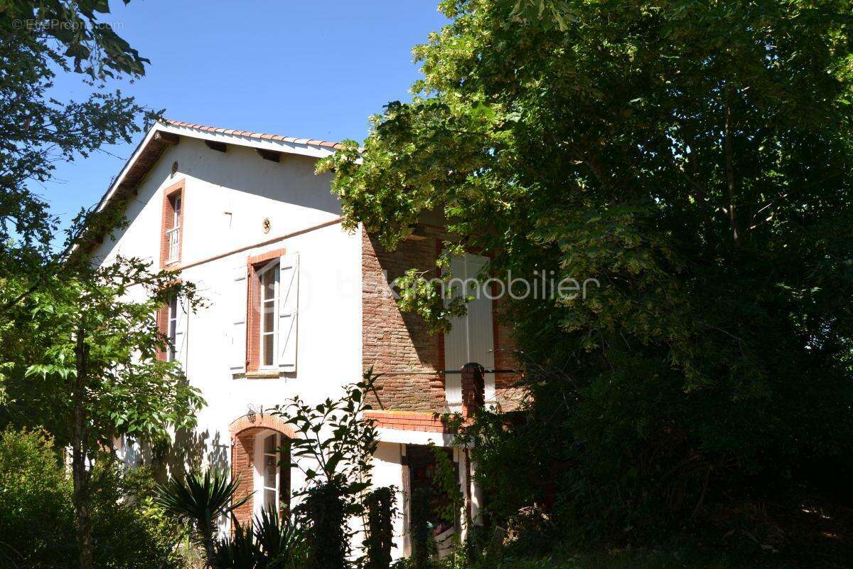 Maison à LANTA