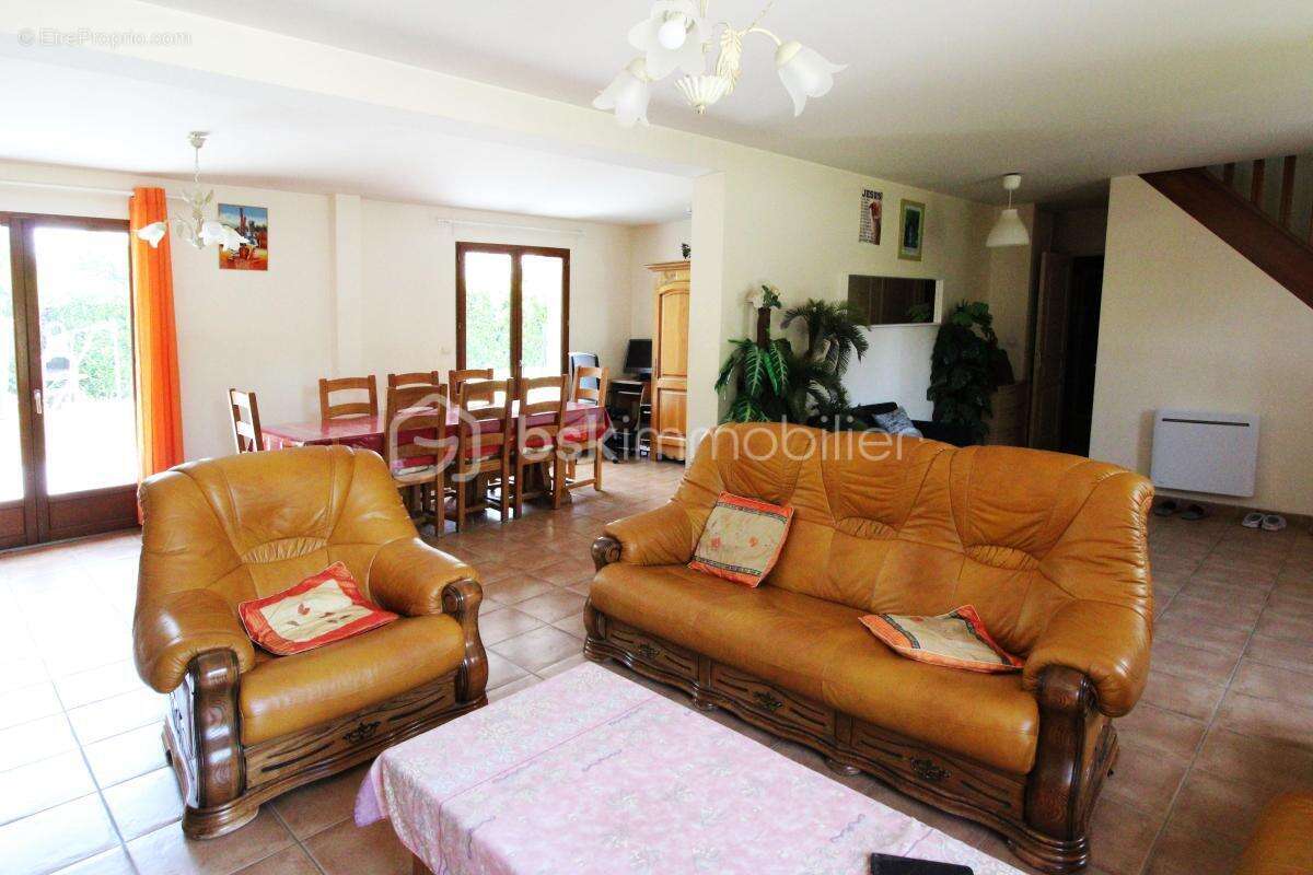 Maison à CHEVRY-EN-SEREINE