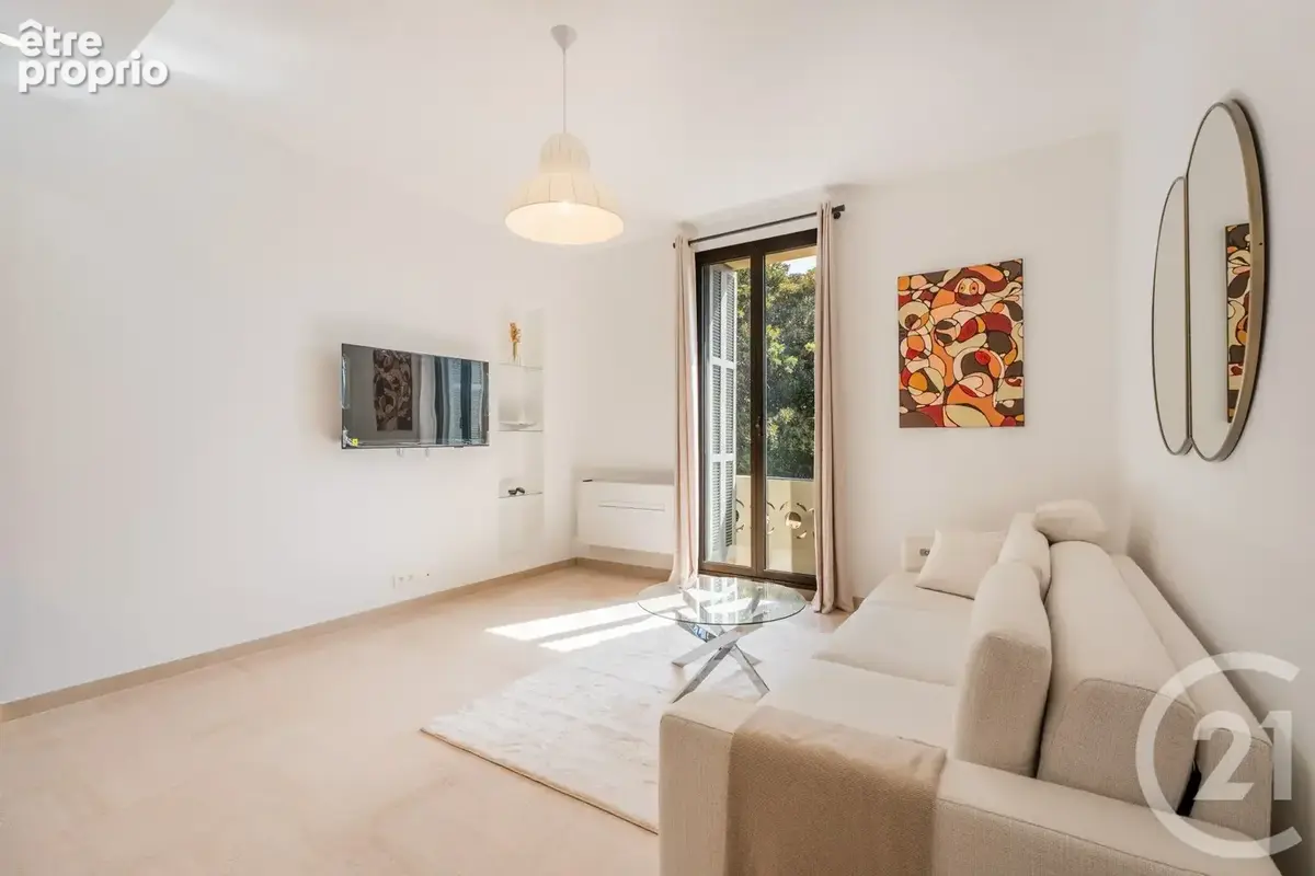 Appartement 1 pièce 28 m² à vendre à Nice (06000) - photo 2