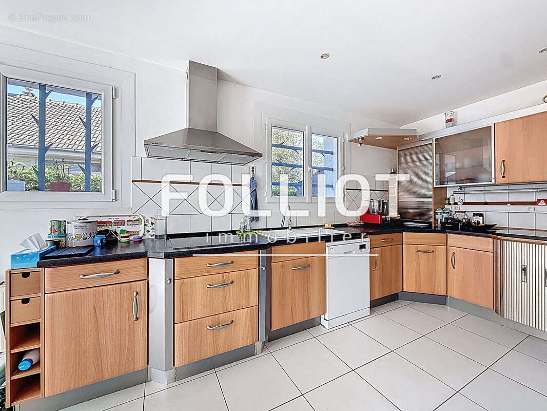 Maison à SAINT-PAIR-SUR-MER