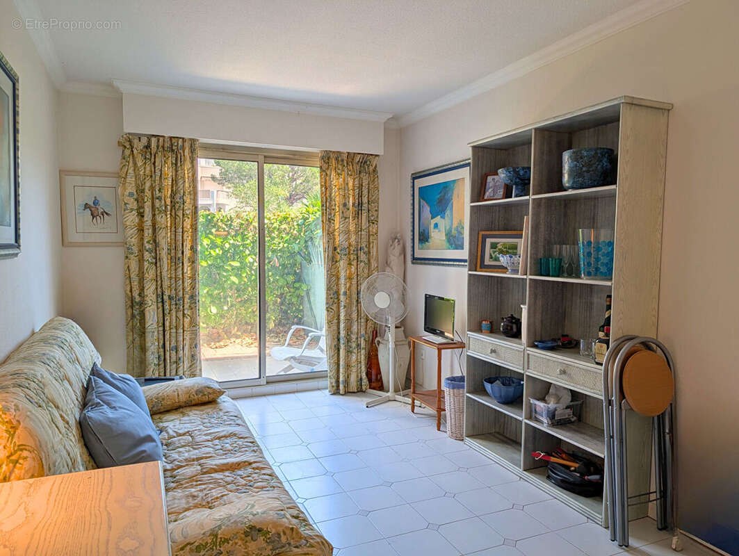 Rare : studio avec garage et cave, piscine - photo 3