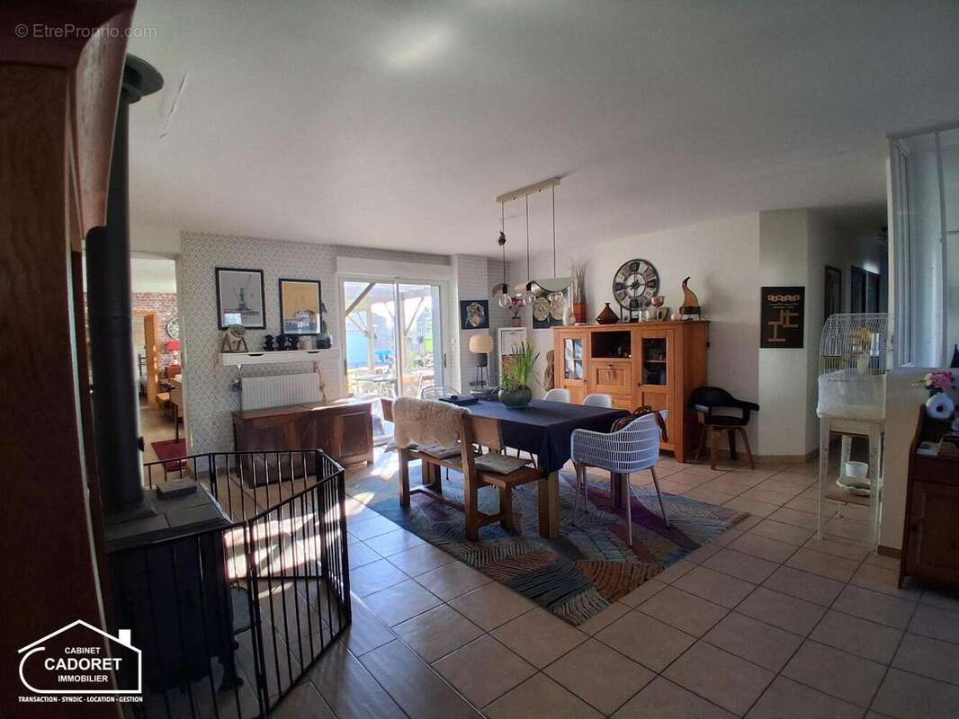   - Maison à PAIMBOEUF