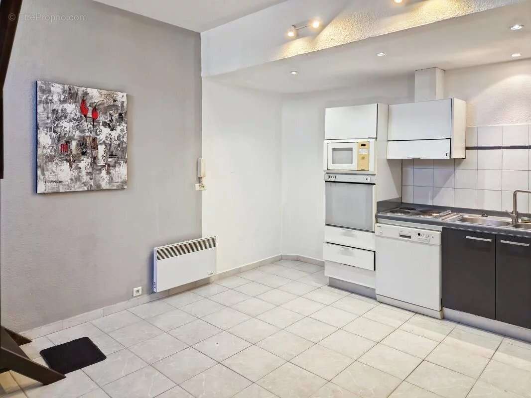 Appartement à VILLENEUVE-LES-AVIGNON