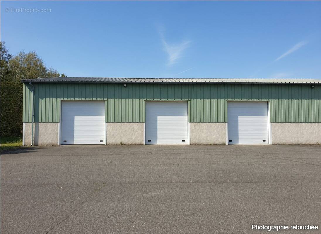 Commerce à ARTIGUELOUTAN