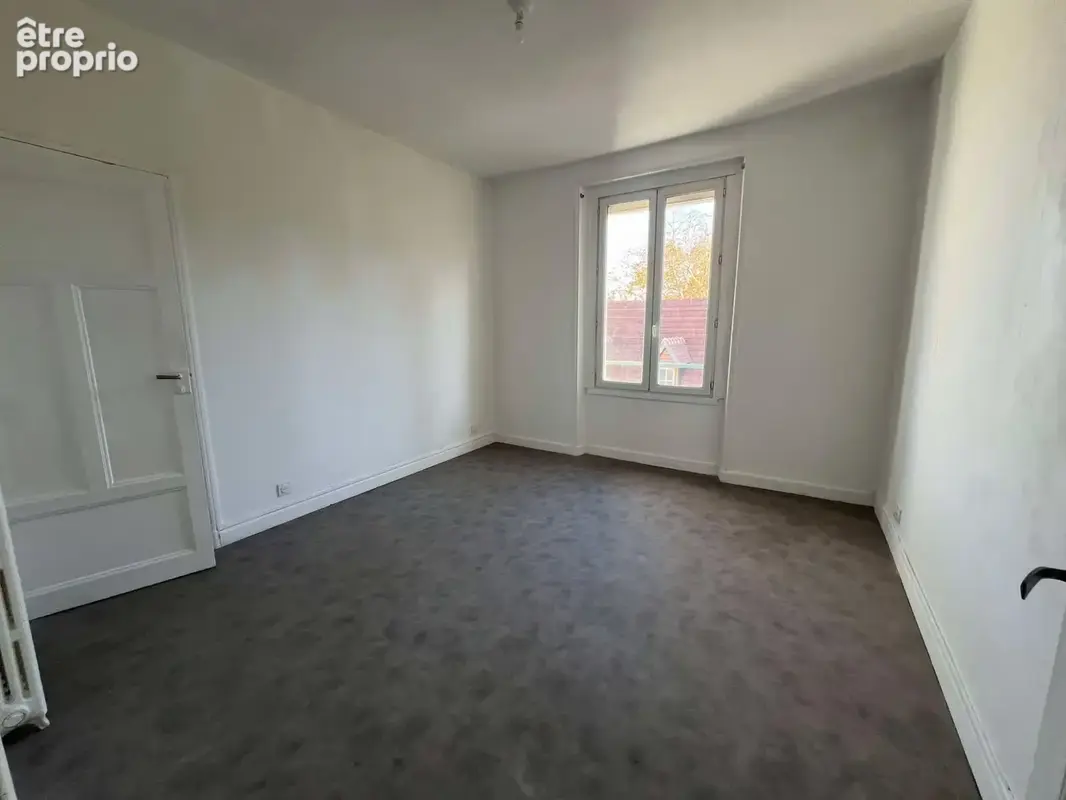 Appartement 1 083 m² à vendre à Montlucon (03100) - photo 5