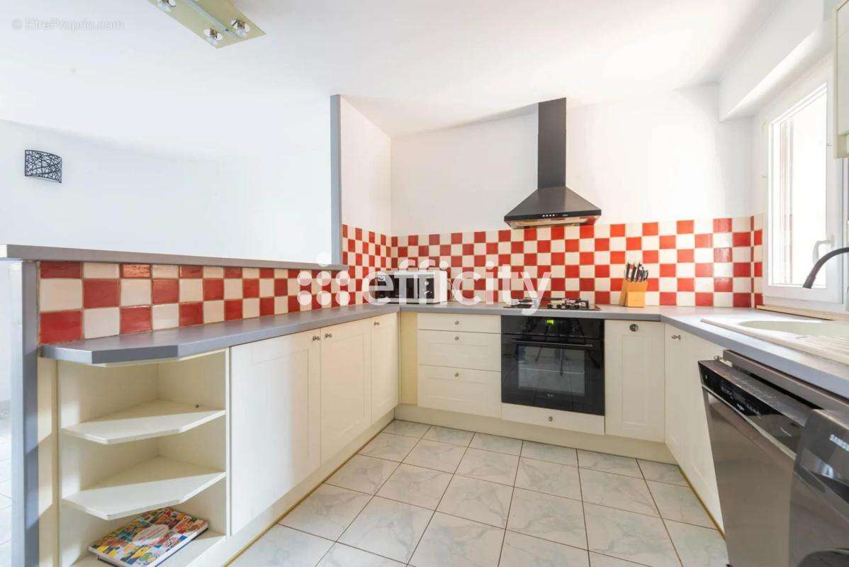 Appartement à MONTIGNY-LE-BRETONNEUX