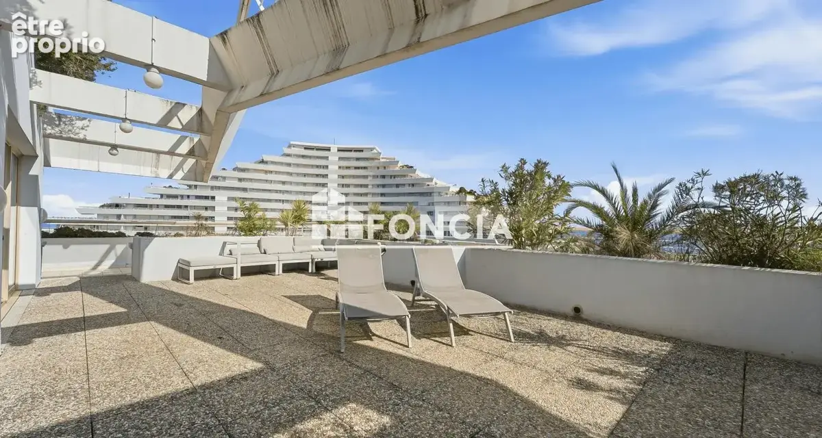 Exclusivité Marina Baie des Anges - 3 pièces de 41.57 - terrasse en Angle 360° de 68m2 - photo 9