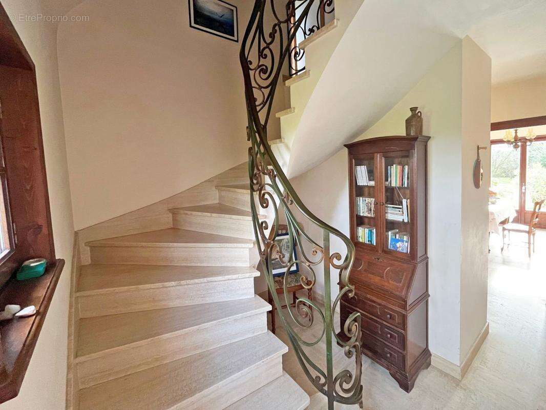 Charmante maison familiale et confortable à vendre à Plougasnou - photo 9