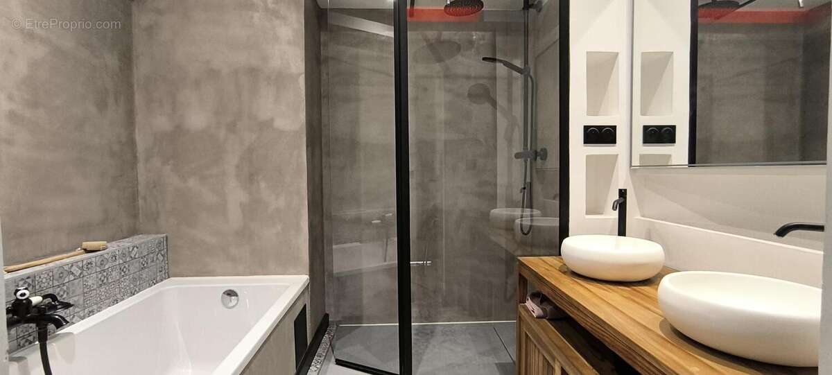 Appartement à MARSEILLE-8E