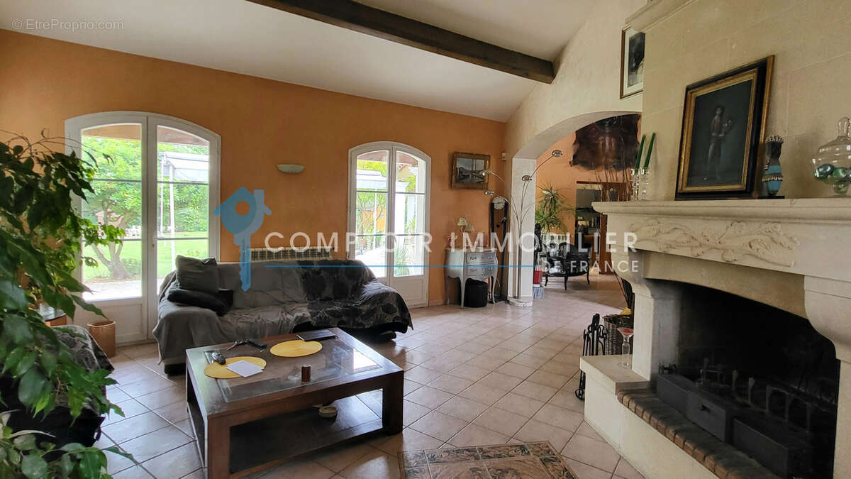 DPT GARD (30), à vendre, NIMES proche, maison individuelle type 8, terrain de 3434m2, piscine, garage - photo 4