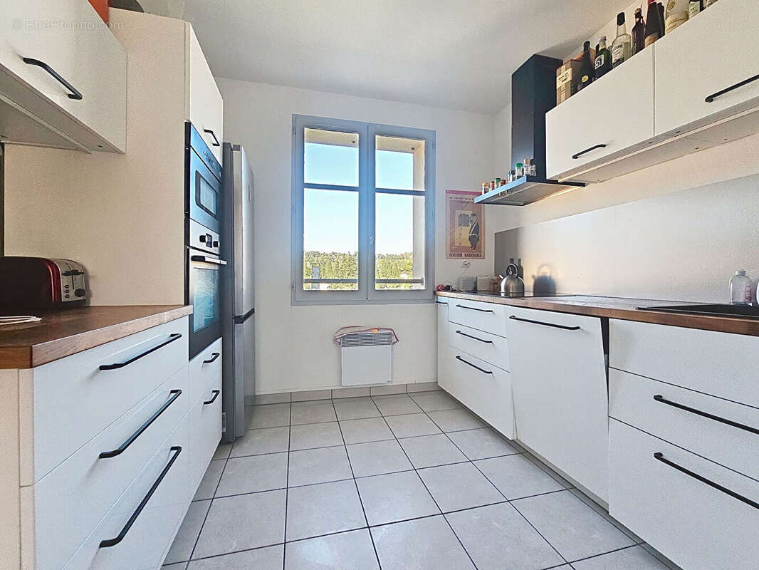 Appartement à VILLENEUVE-LES-AVIGNON