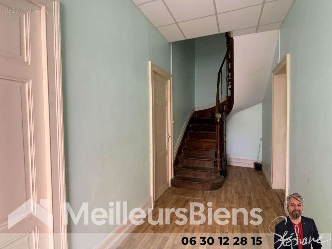 Maison à MONTENDRE
