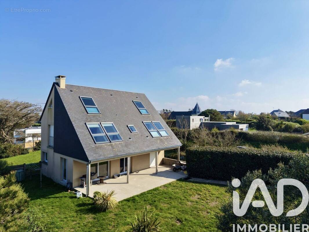 Photo 1 - Maison à BARNEVILLE-CARTERET