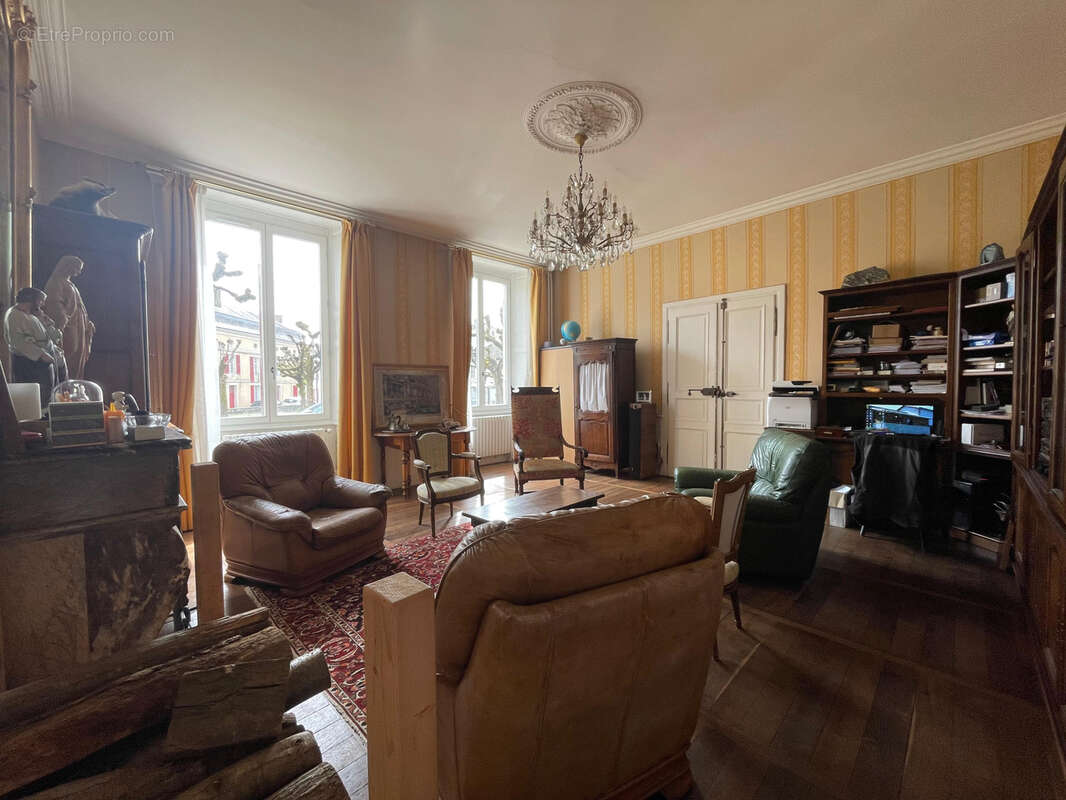 Maison à CEAUX-EN-COUHE