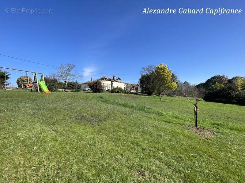 Maison à SAUVETERRE-DE-GUYENNE