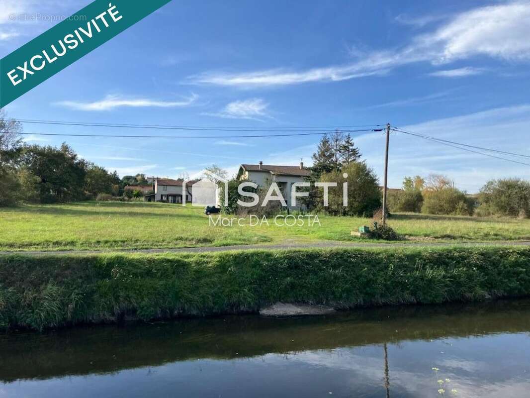 Photo 3 - Maison à SAINT-ROMAIN-LE-PUY