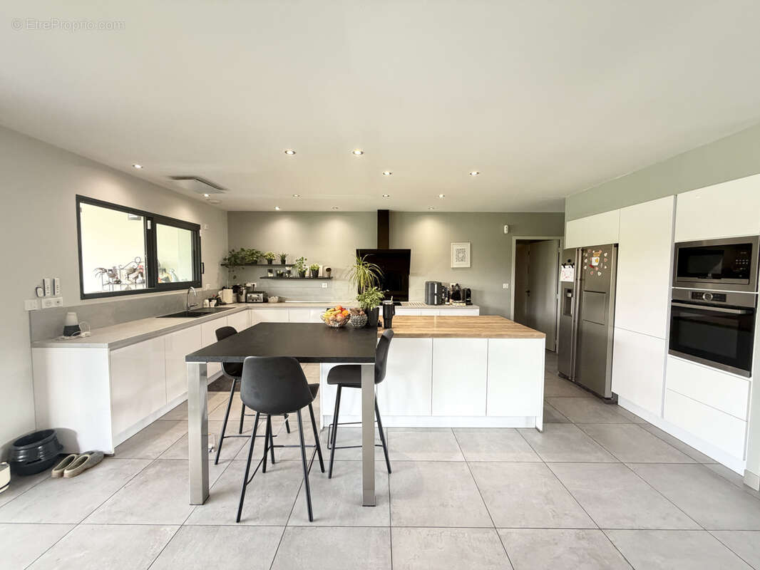 Maison à SAINT-SULPICE