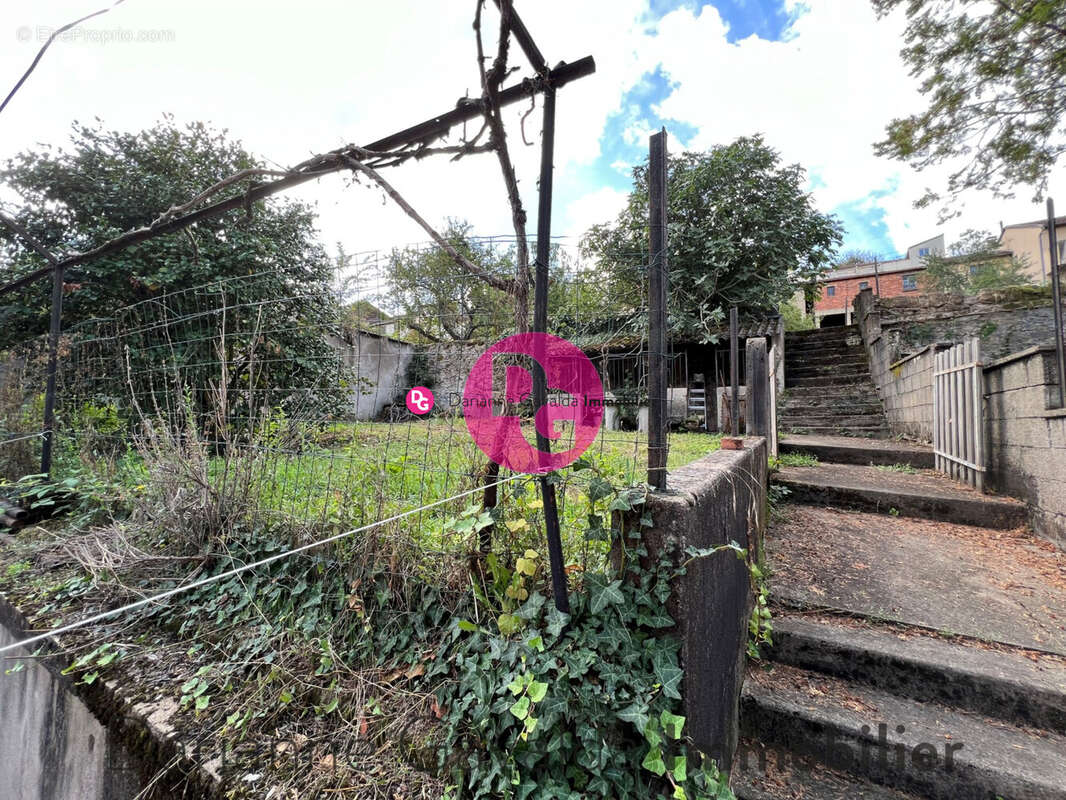 Appartement à DECAZEVILLE