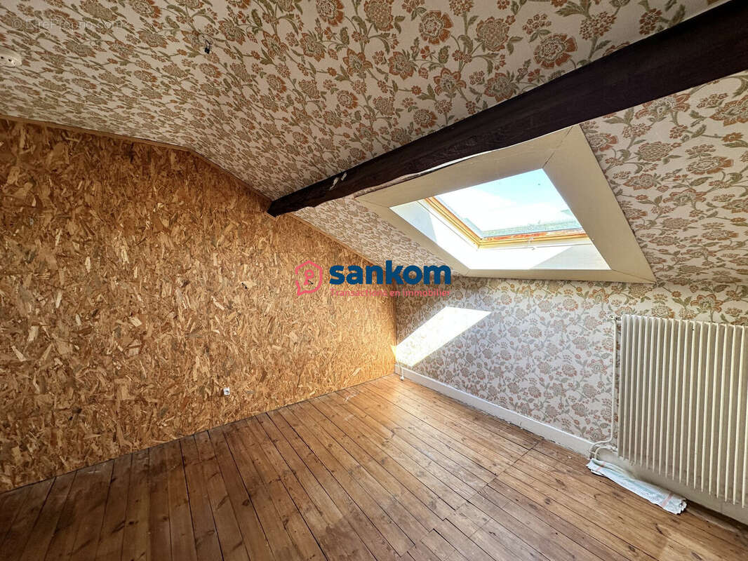 Appartement 350 m² à Lavoute-Sur-Loire  - photo 5