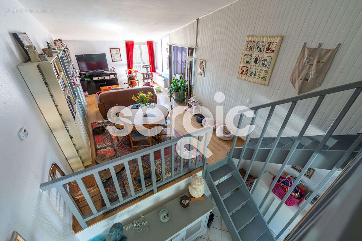 VIAGER OCCUPÉ - F4 en duplex Vieux Torcy - Dame de 75 ans - photo 8