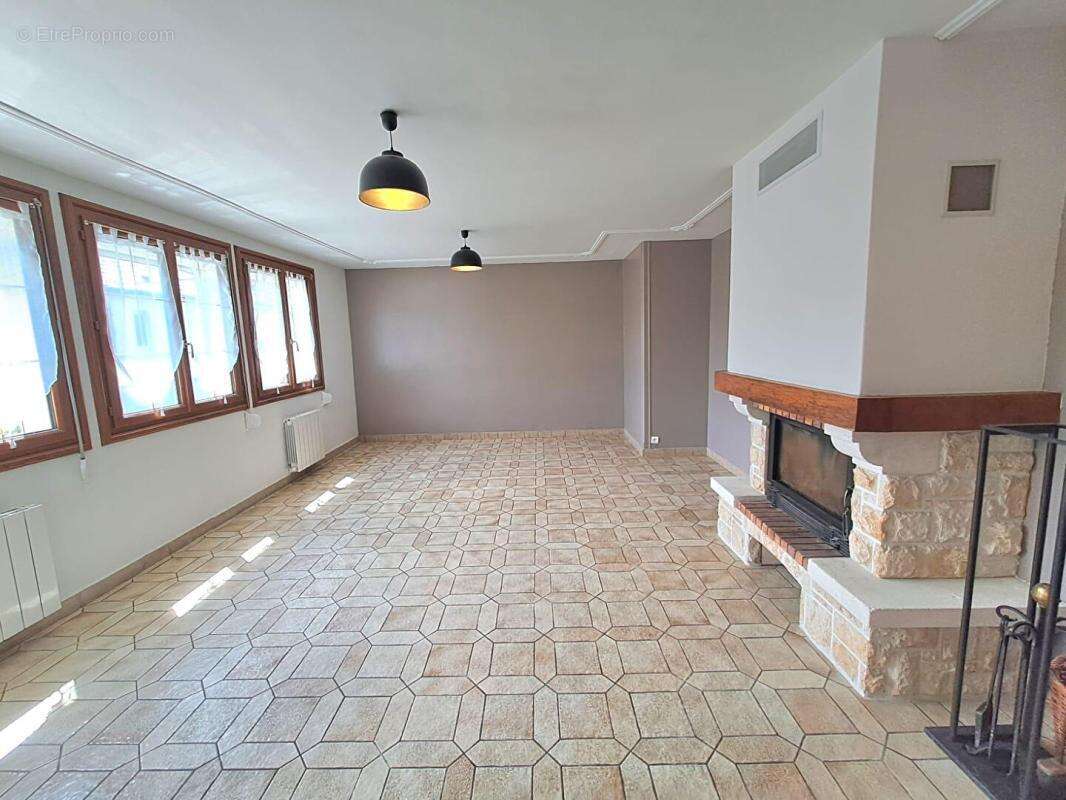 Maison à SOISSONS