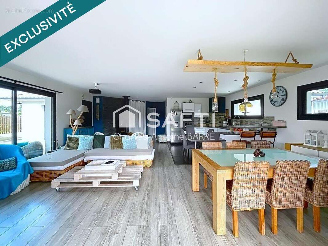 Photo 2 - Maison à ARES