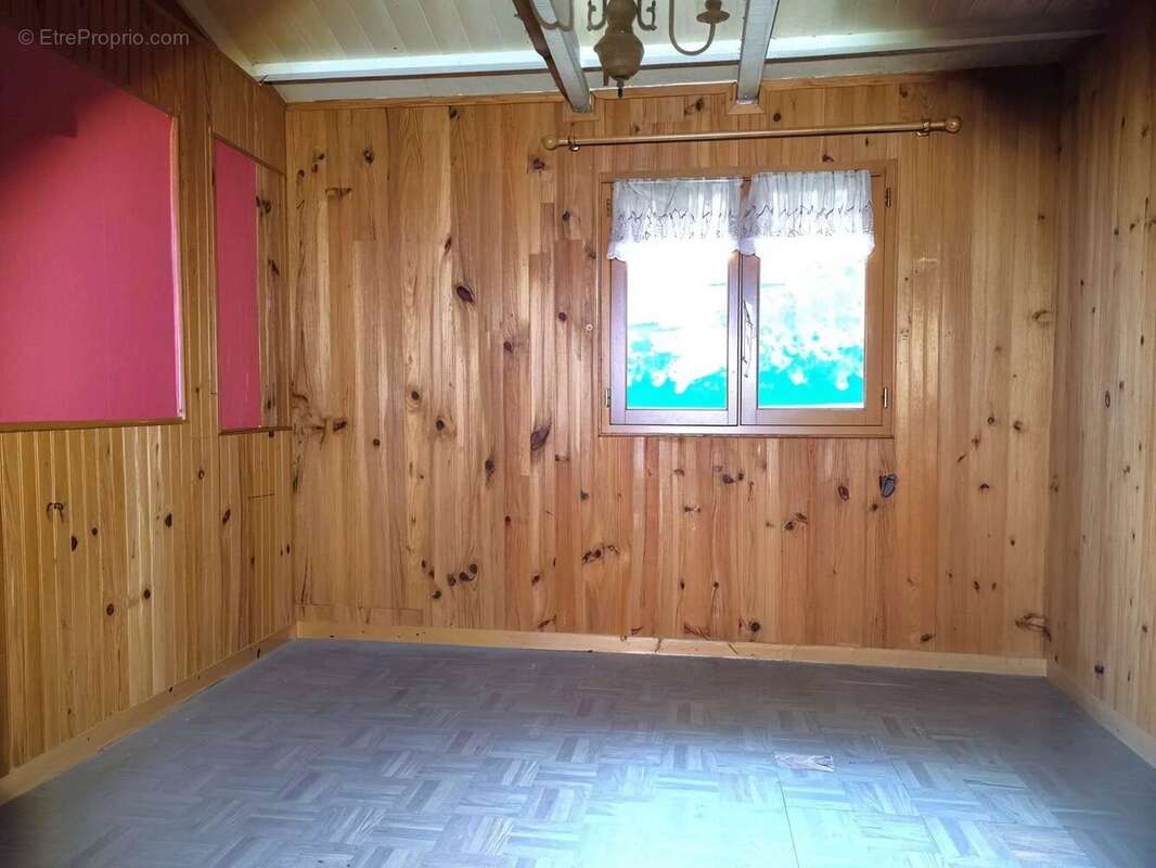 Maison à PUGET-ROSTANG