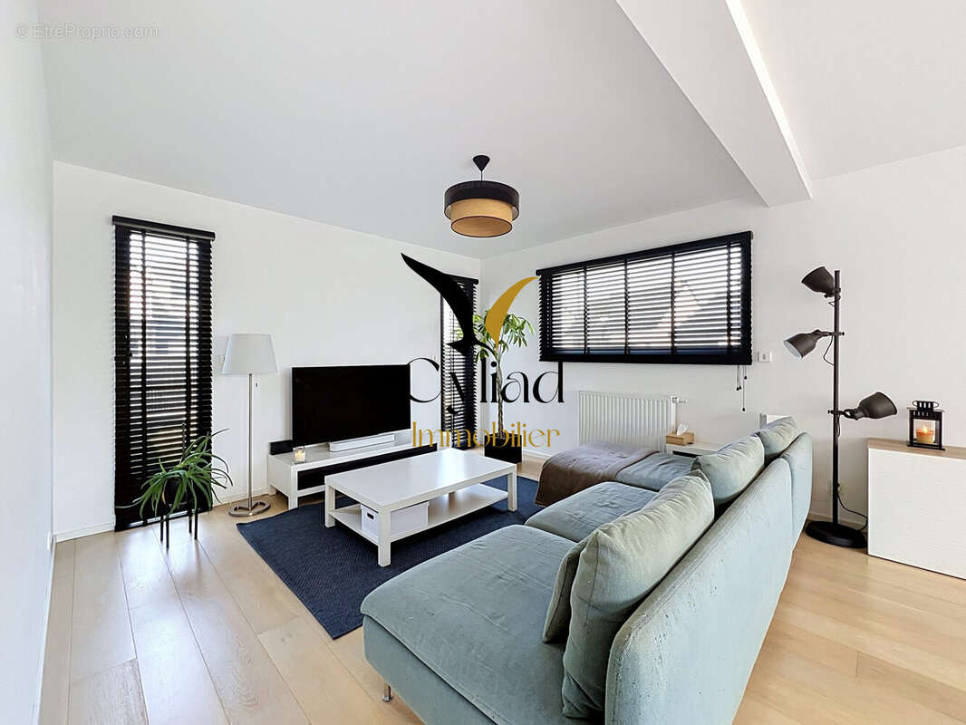 Maison 127 m² à Saint-Coulomb  - photo 8