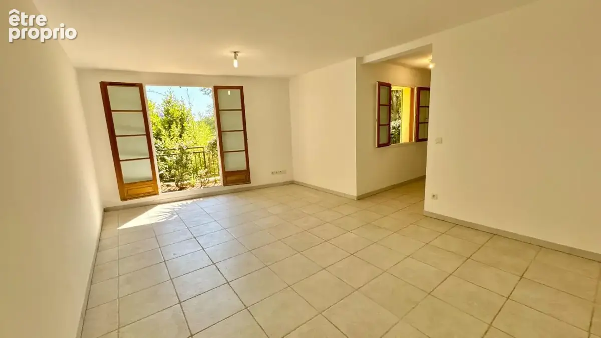 Grimaud - Appartement en duplex avec vue sur la plaine - photo 7