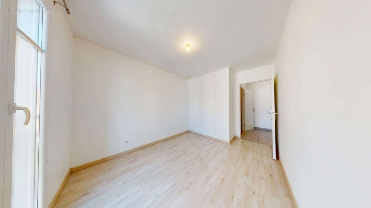 Appartement à OZOIR-LA-FERRIERE