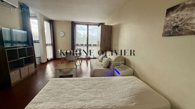 Appartement à GREOUX-LES-BAINS