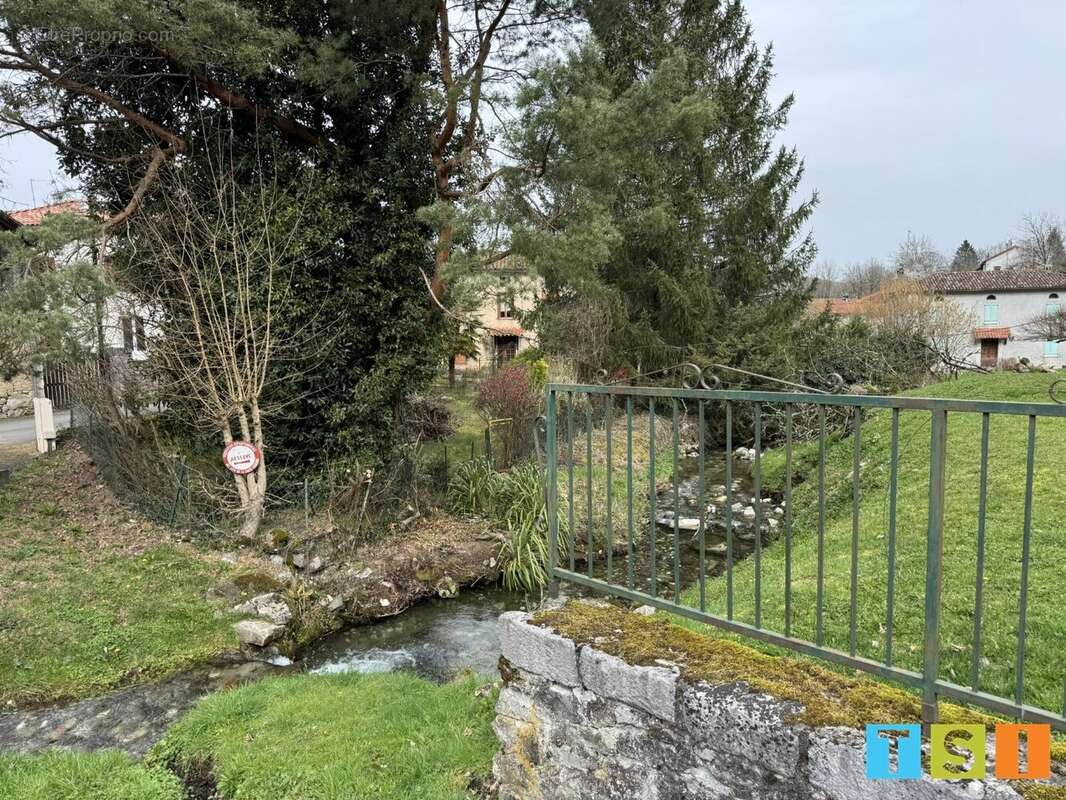 Fermette Comminges de 88 m² sur une parcelle de - photo 12