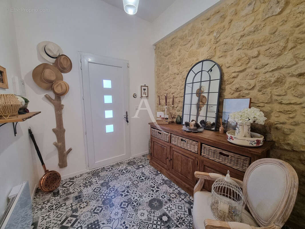 Maison à MOUSSAN