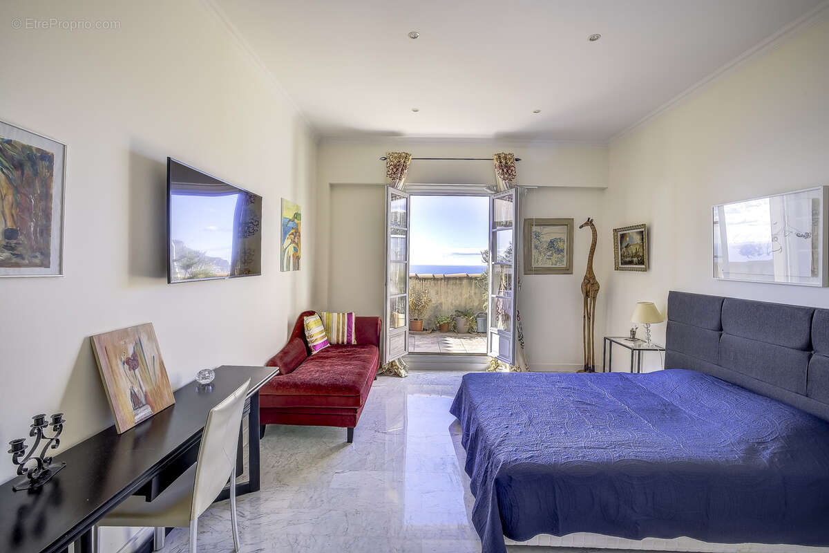 Appartement à ROQUEBRUNE-CAP-MARTIN