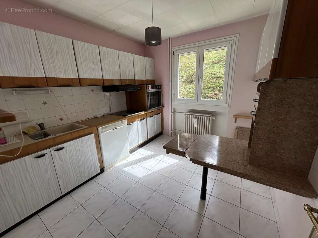 Appartement à SAINT-ETIENNE