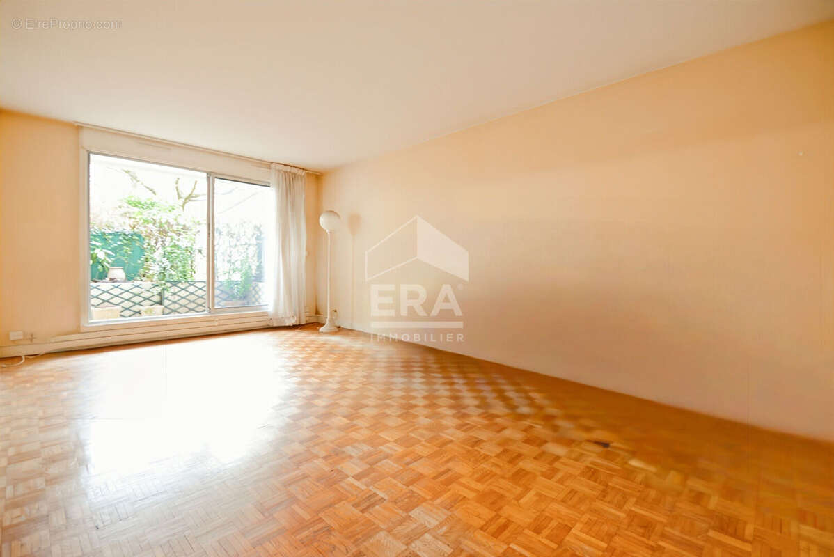 Appartement à ISSY-LES-MOULINEAUX