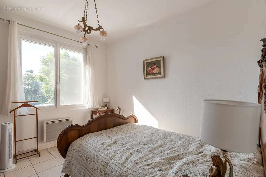 Appartement à SIX-FOURS-LES-PLAGES