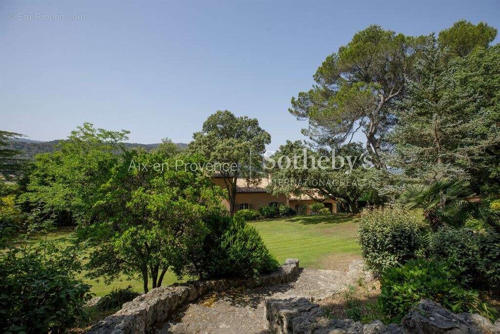 Maison à AIX-EN-PROVENCE
